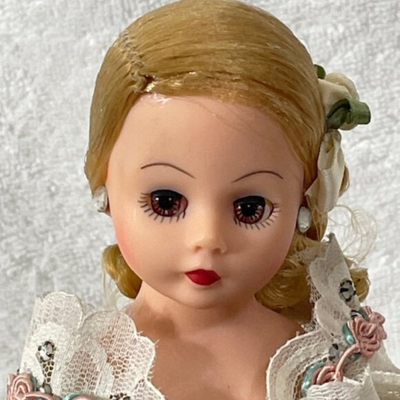 Madame Alexander restrung 10" Portrettes Guardian Angel doll with stand. - Picture 2 of 8